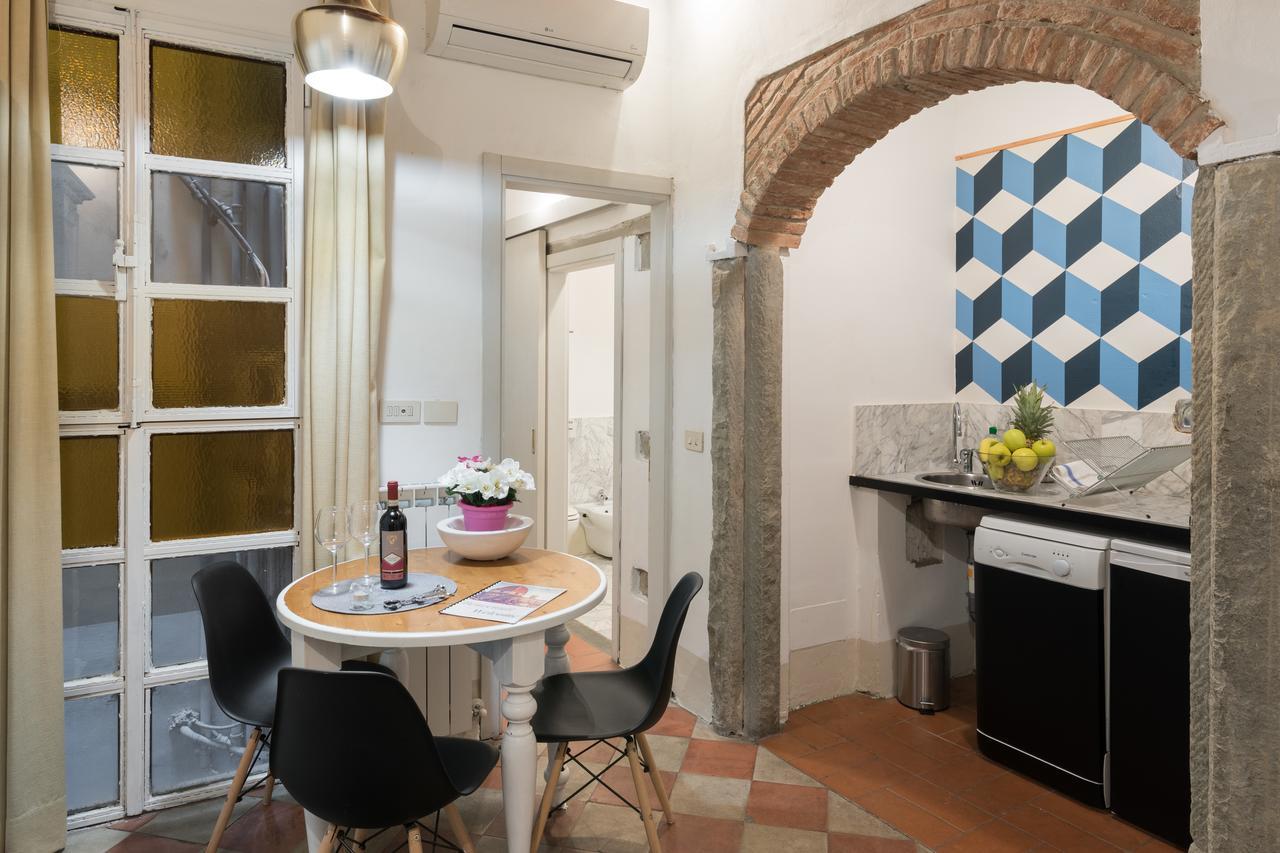 F7 - Santa Croce One Bedroom Flat For 2 Or 3 Guests 佛罗伦萨 外观 照片