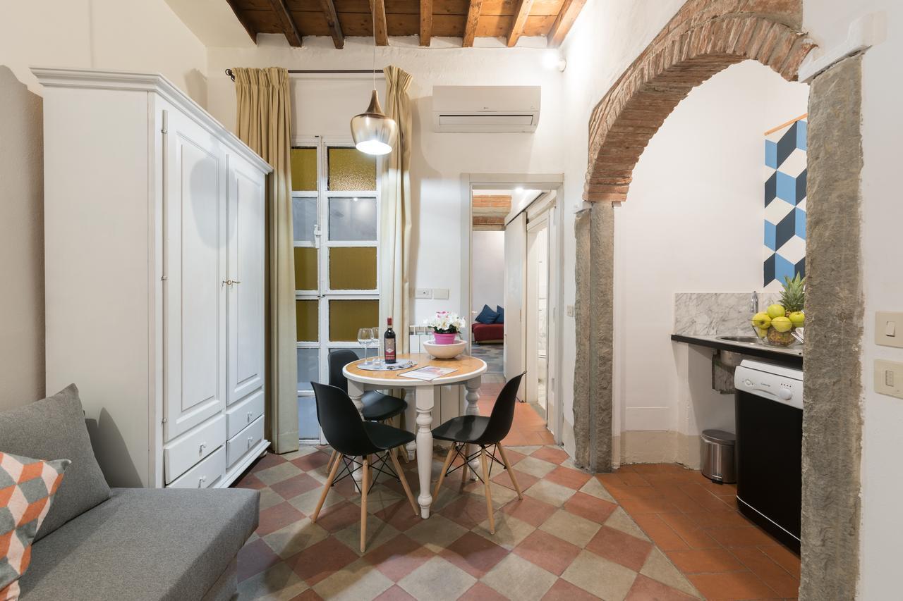 F7 - Santa Croce One Bedroom Flat For 2 Or 3 Guests 佛罗伦萨 外观 照片